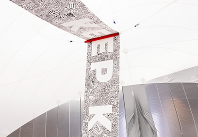 KEEP Band im Bauch von Waldo beim AEB get connected