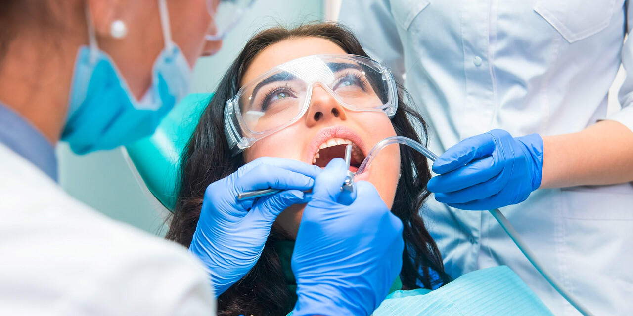 Effiziente Versandlogistik mit AEB-Software bei Dürr Dental