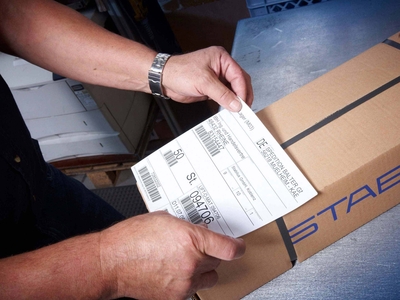 AEB Carrier Connect: labels for DHL, DPD, and more