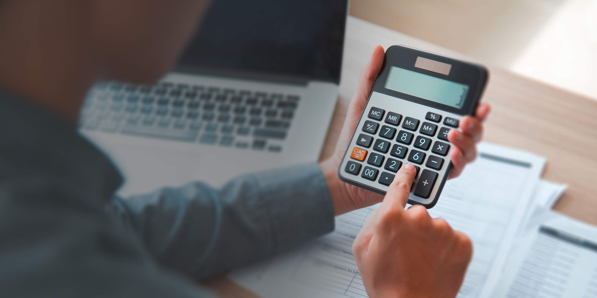 How to easily manage VAT changes for logistics services